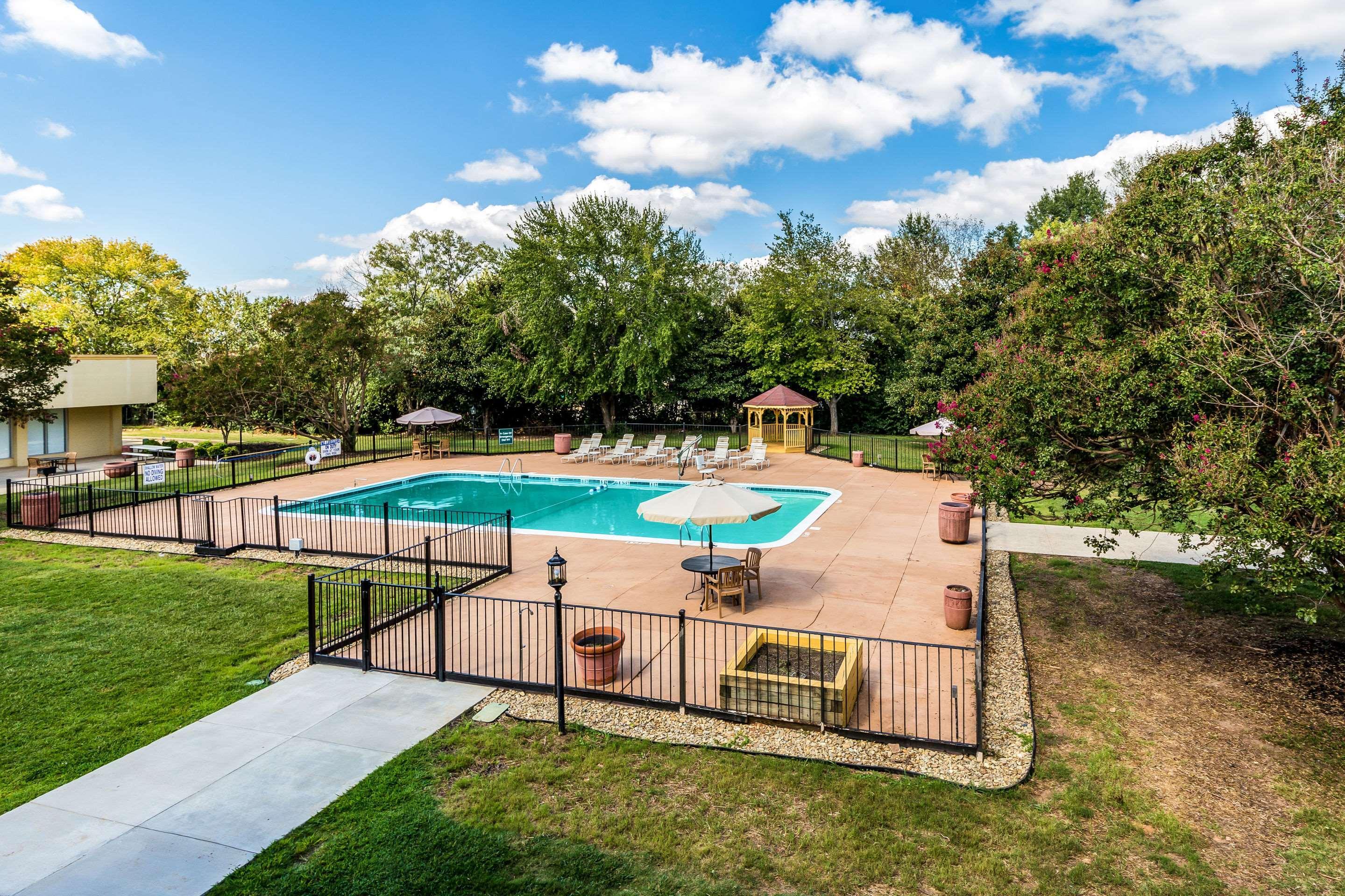 Quality Inn Clemson Near University Anderson Bagian luar foto